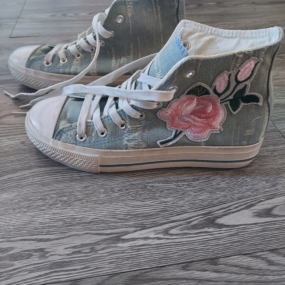 CUTE Denim sneakers. Like new, never worn.